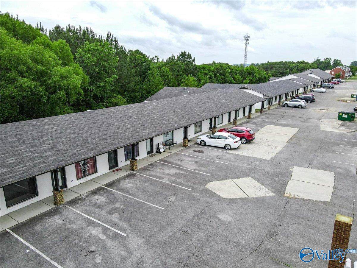 7009 Wall Triana Hwy - Photo 1
