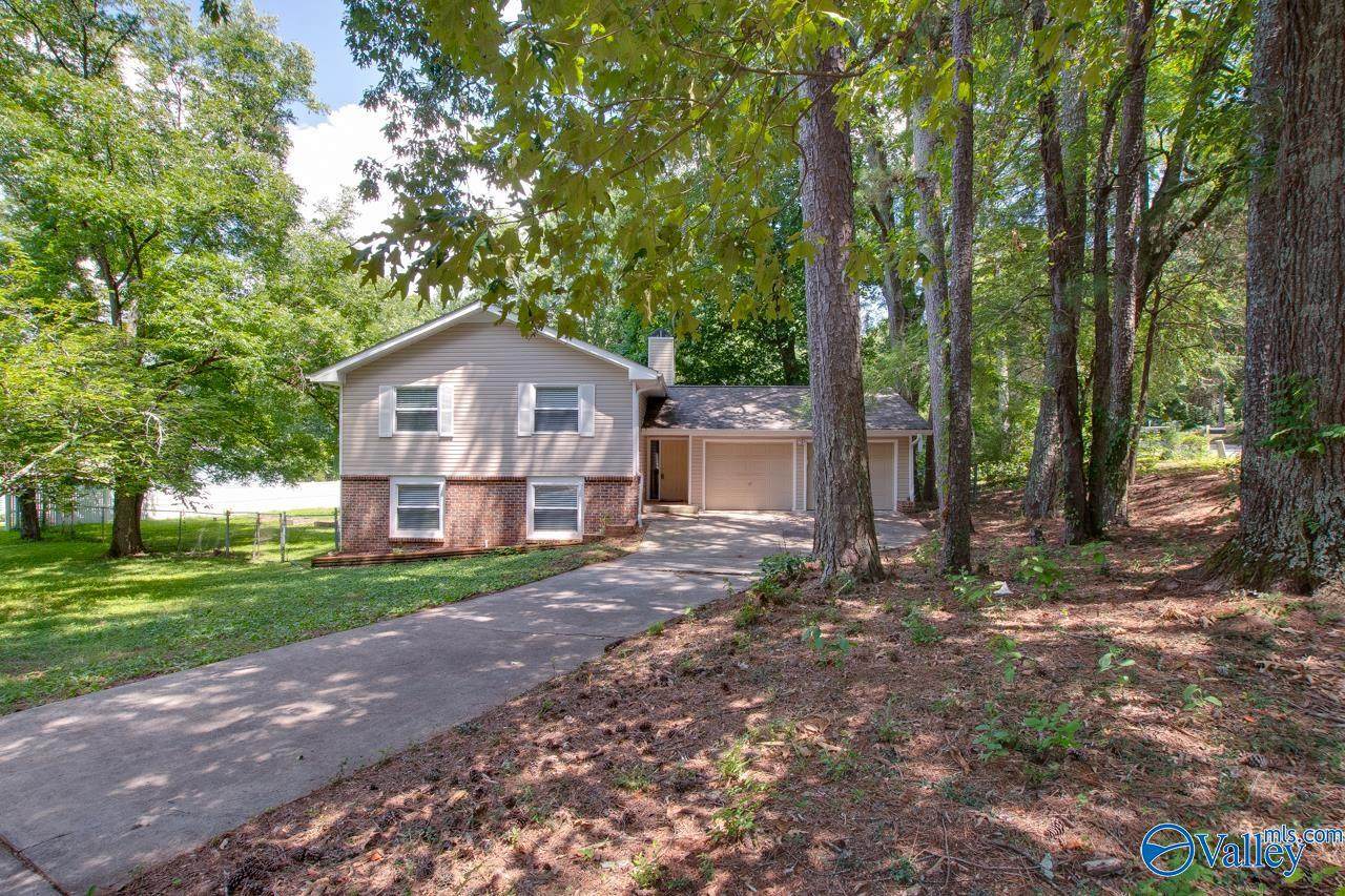 218 Pineridge Circle - Photo 1
