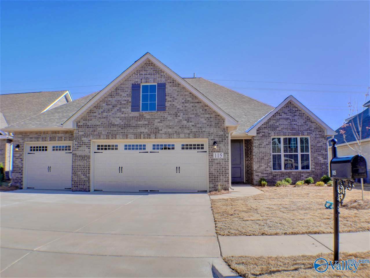 115 James Parcus Circle - Photo 1