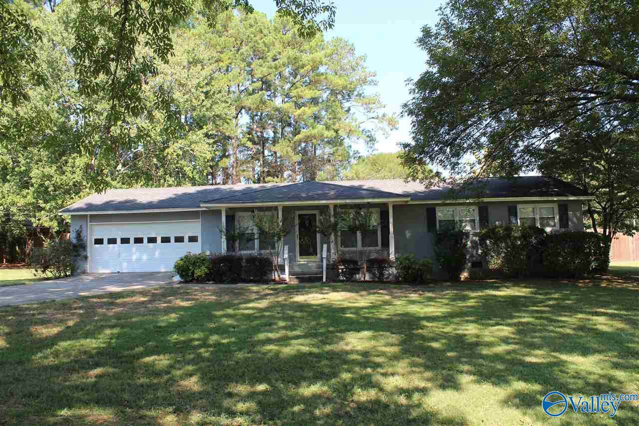 417 Meadow View Drive - Photo 1