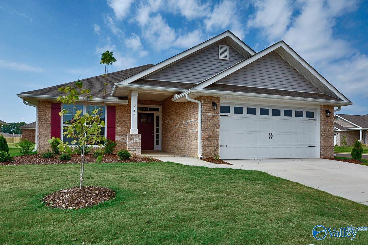 9100 Eagle Trace Drive - Photo 1