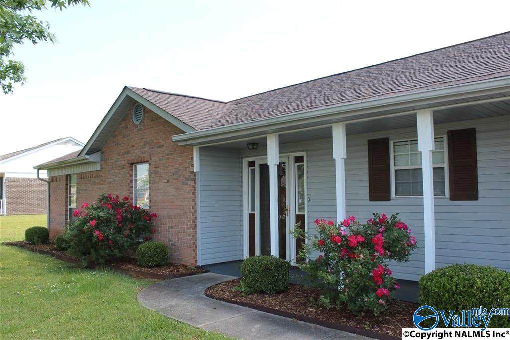 109 Brenna Lane - Photo 1