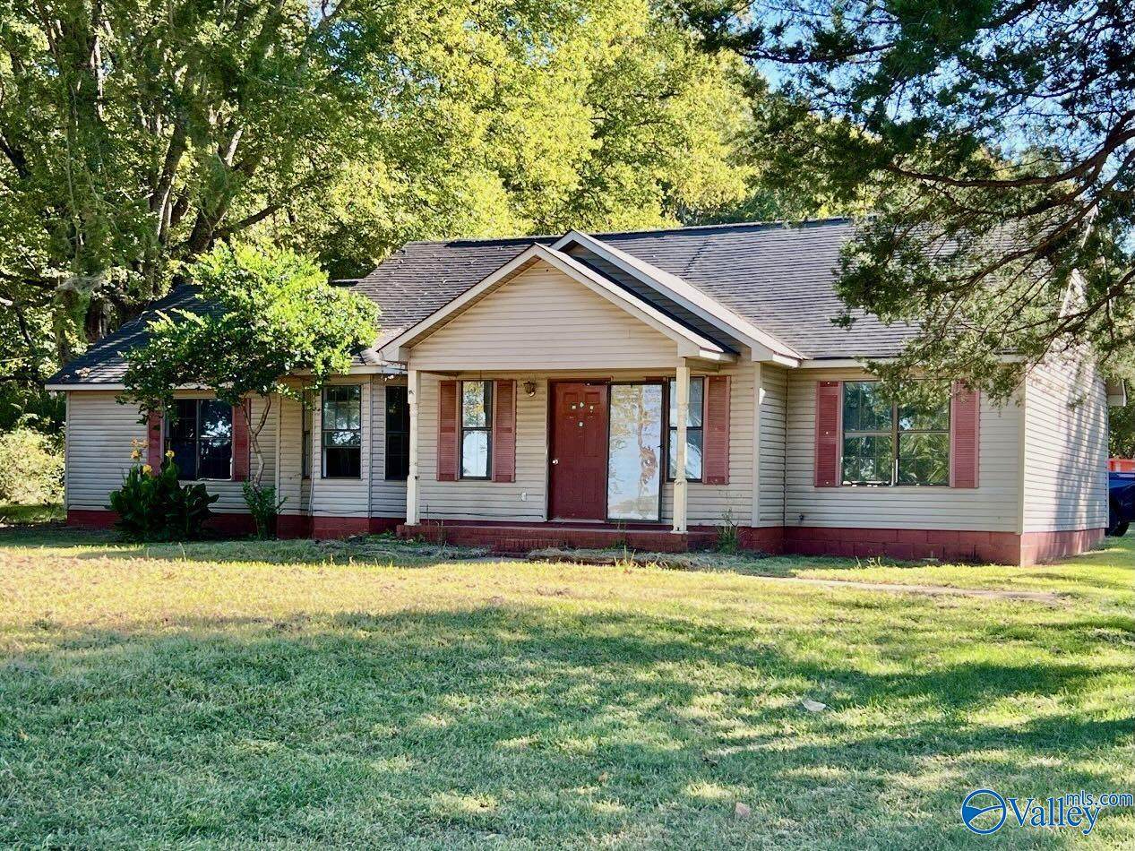 1025 Seneca Drive - Photo 1