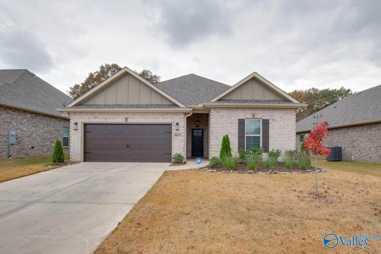 122 Midpark Drive - Photo 1