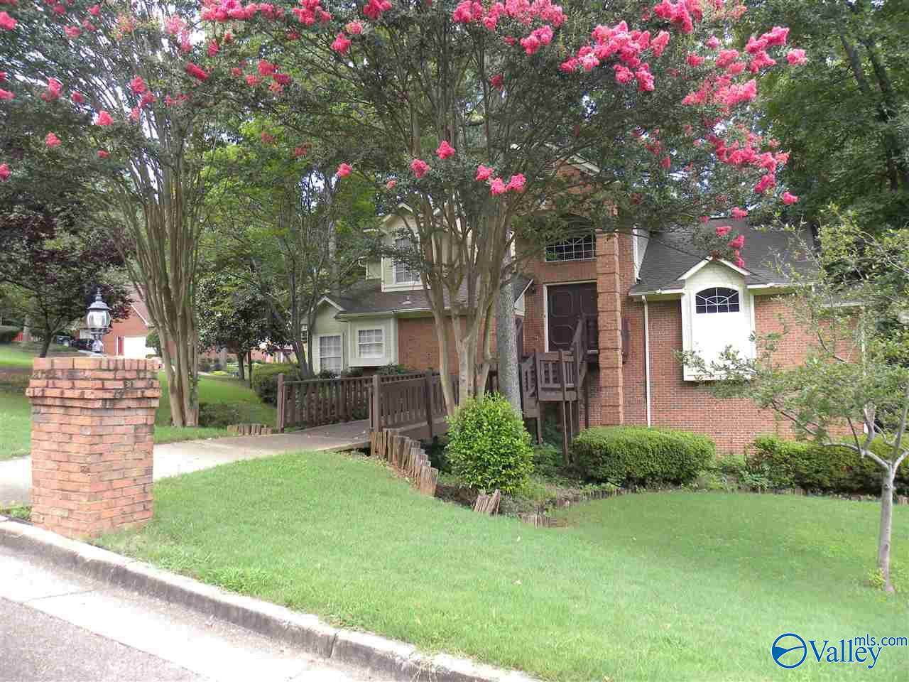 101 Emerald Lane - Photo 1