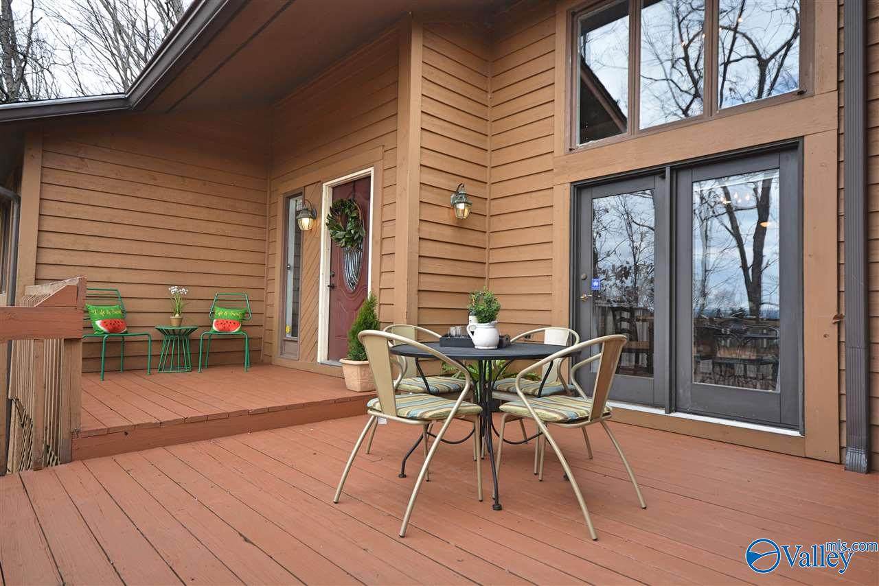 115 Noble Drive - Photo 1