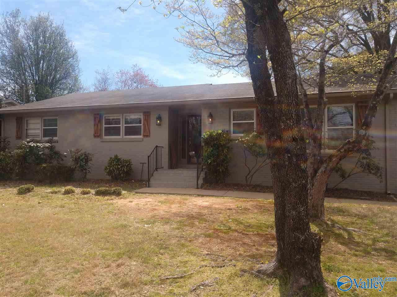 1200 Golden Road - Photo 1
