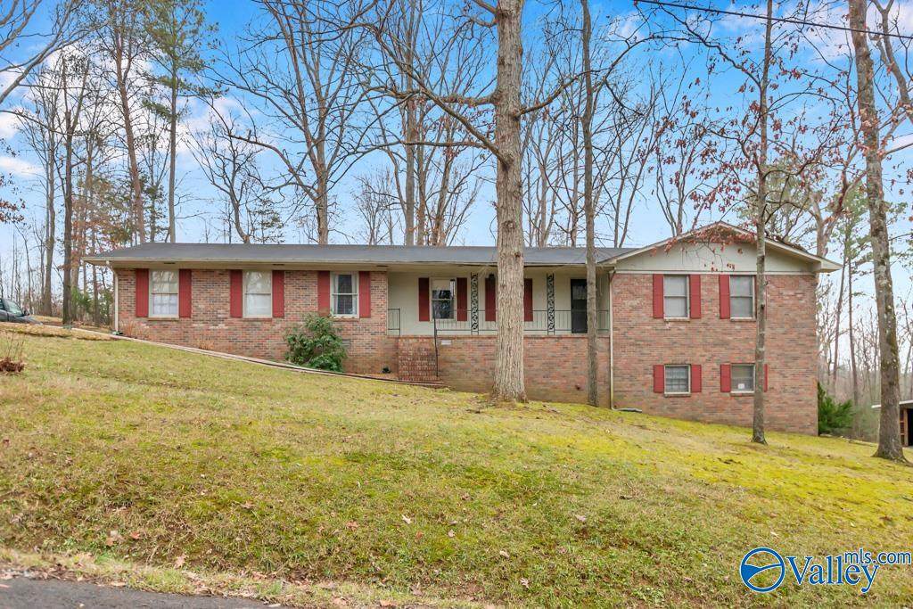 106 Colonial Drive - Photo 1