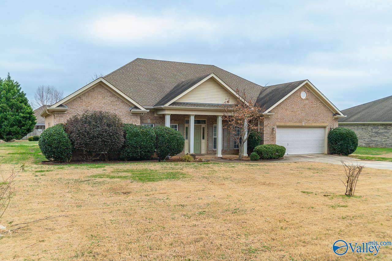 470 Bell Circle - Photo 1