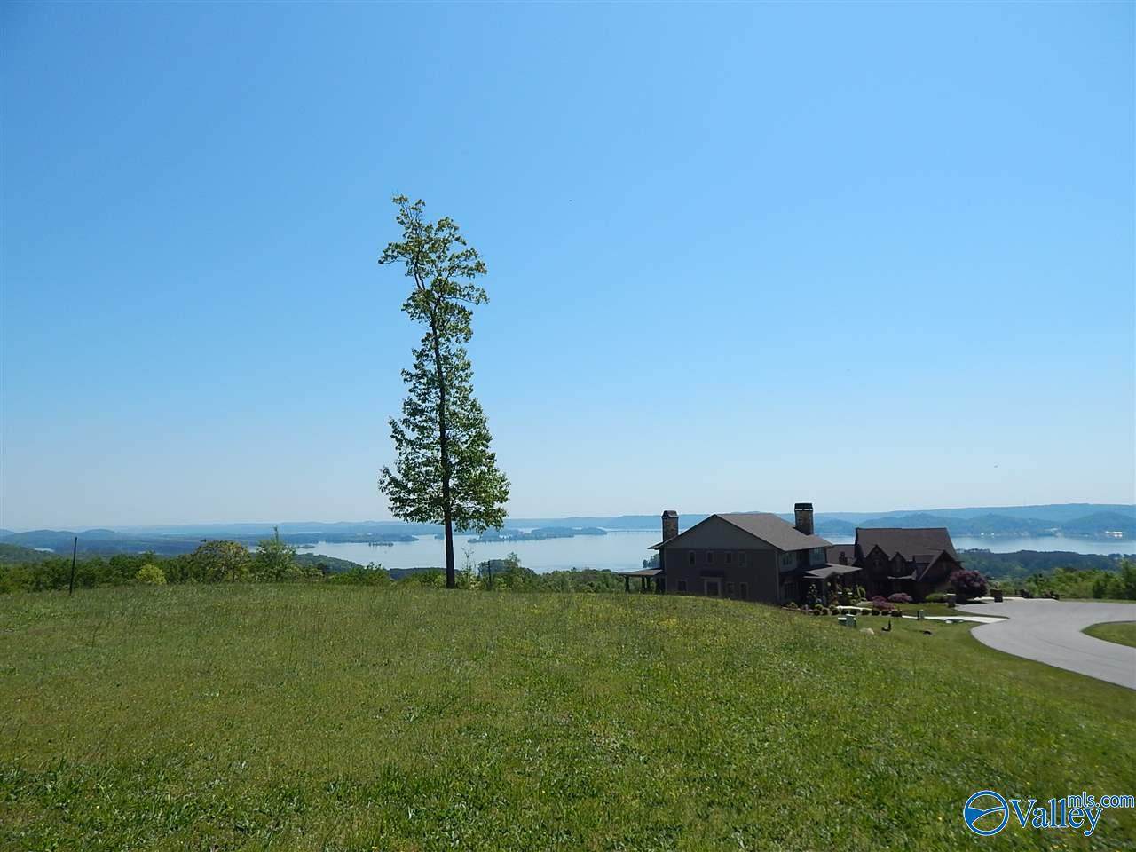 121 Legendary Drive - Photo 1