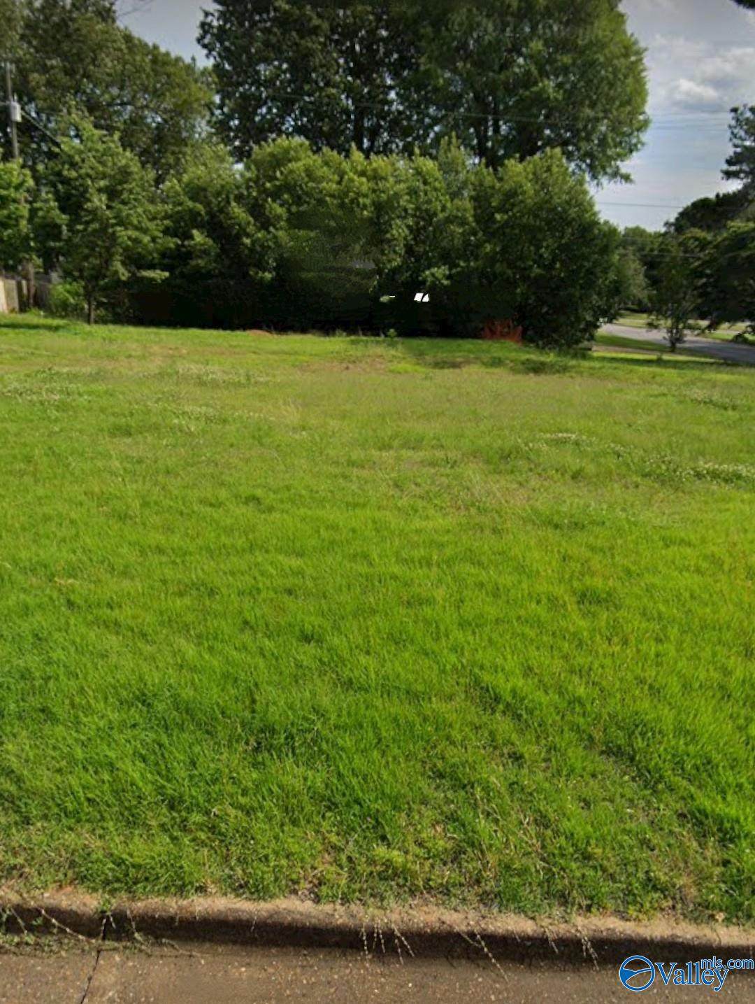 125 Wingate Avenue - Photo 1
