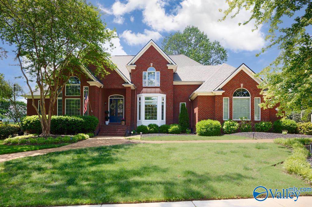 2707 Hampton Cove Way - Photo 1