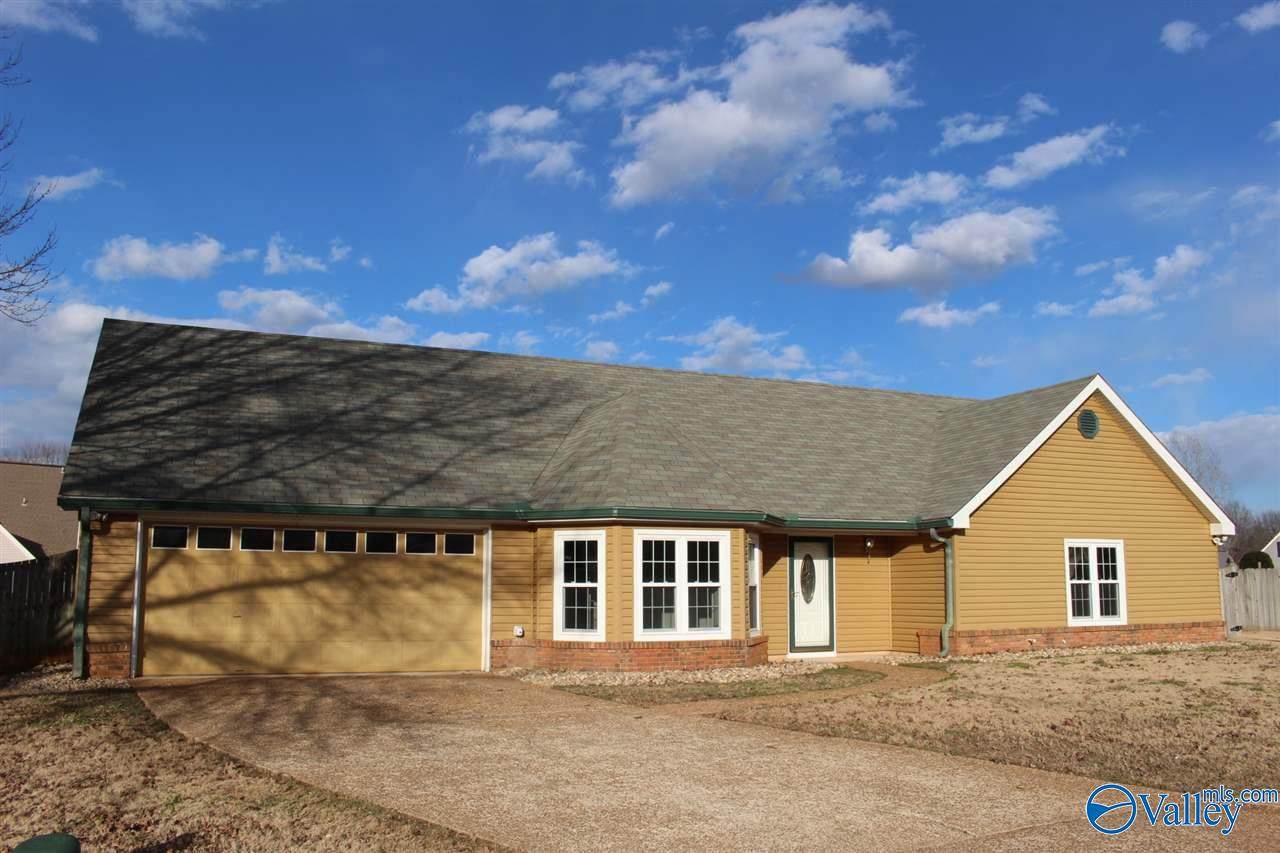 108 Harpers Hop Court - Photo 1