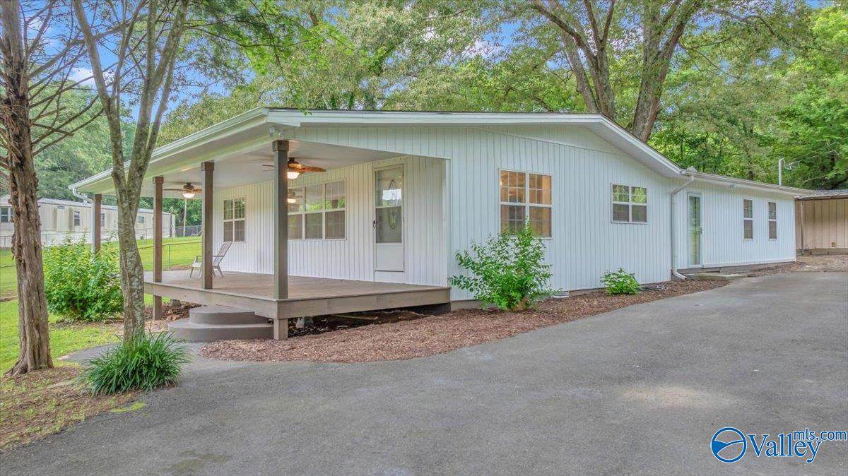 3031 Scottsboro Hwy 79 - Photo 1