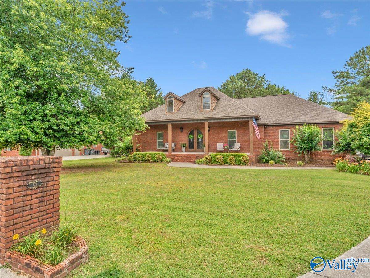 121 Lilac Circle - Photo 1