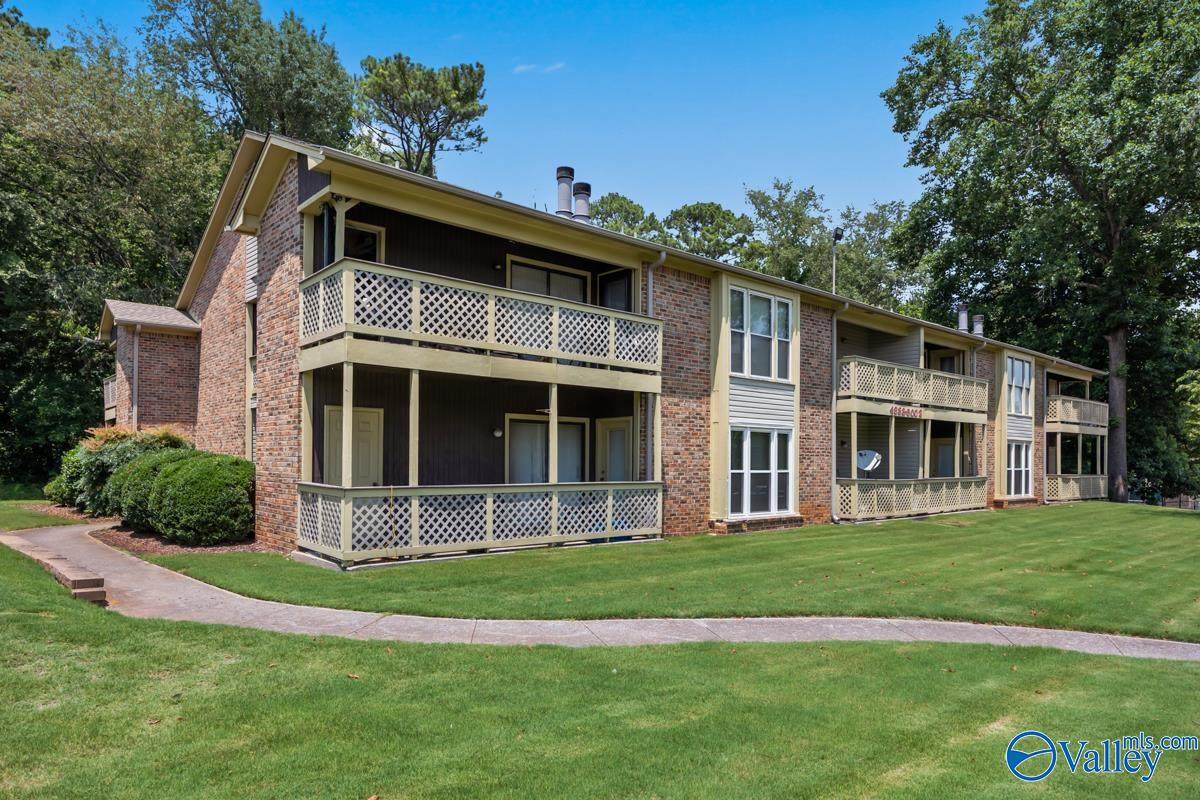 4988 Seven Pine Circle - Photo 1