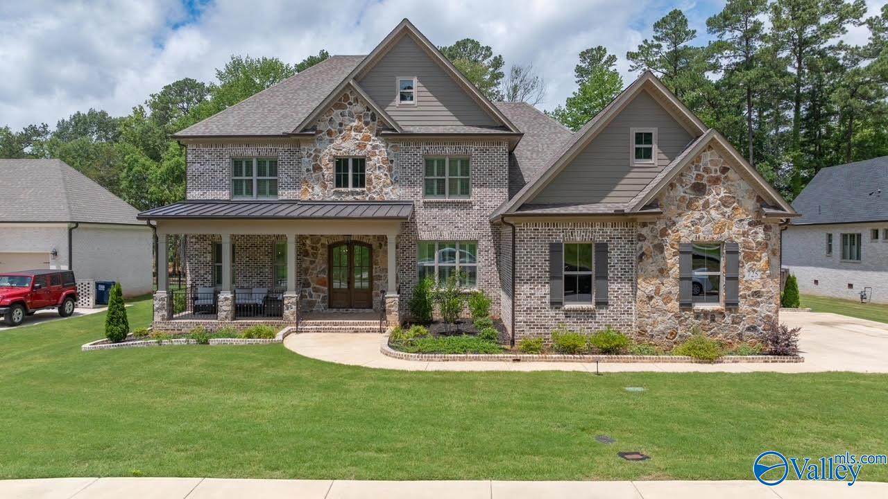 725 Indian Ridge Drive - Photo 1