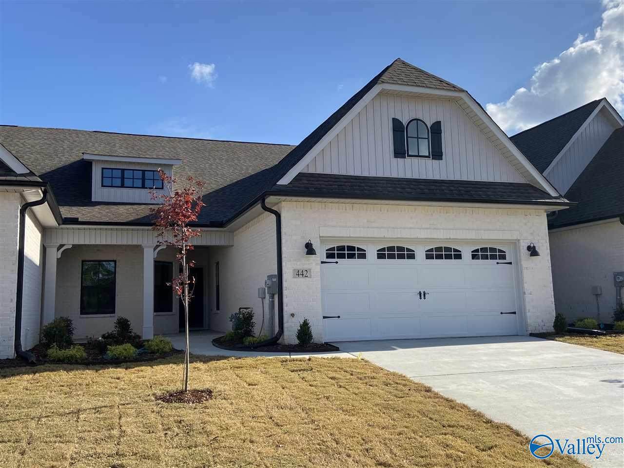 442 Legend Oak Way - Photo 1