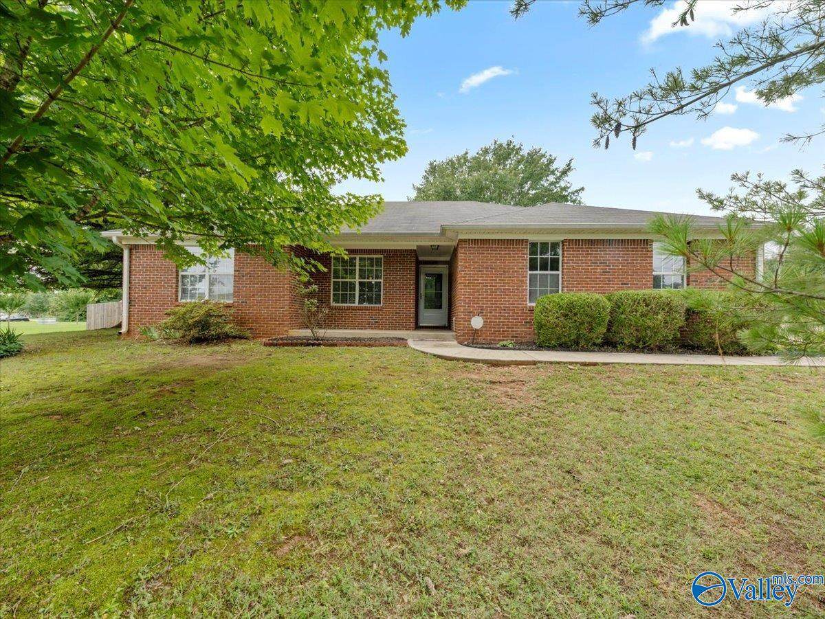 206 Summerland Court - Photo 1