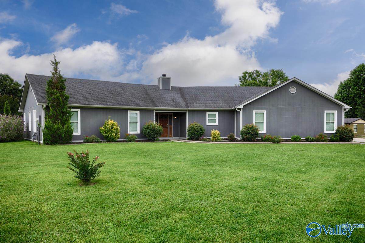 116 Lariat Drive - Photo 1