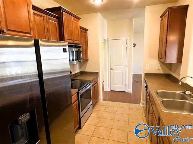 https://bt-photos.global.ssl.fastly.net/nalmls/orig_boomver_1_21894215-2.jpg