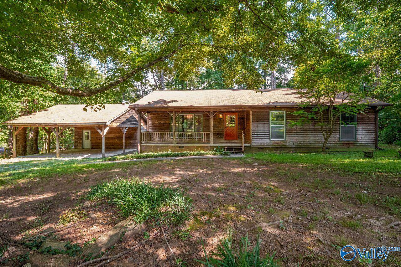 330 Bonnie Place - Photo 1