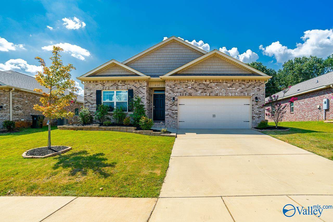 210 Lakewater Circle - Photo 1