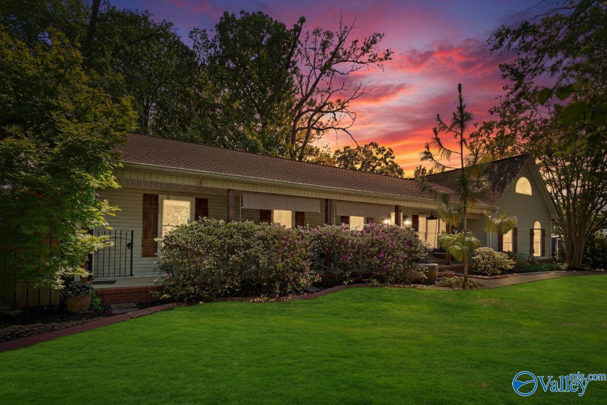 2045 Lindsay Lane S - Photo 1