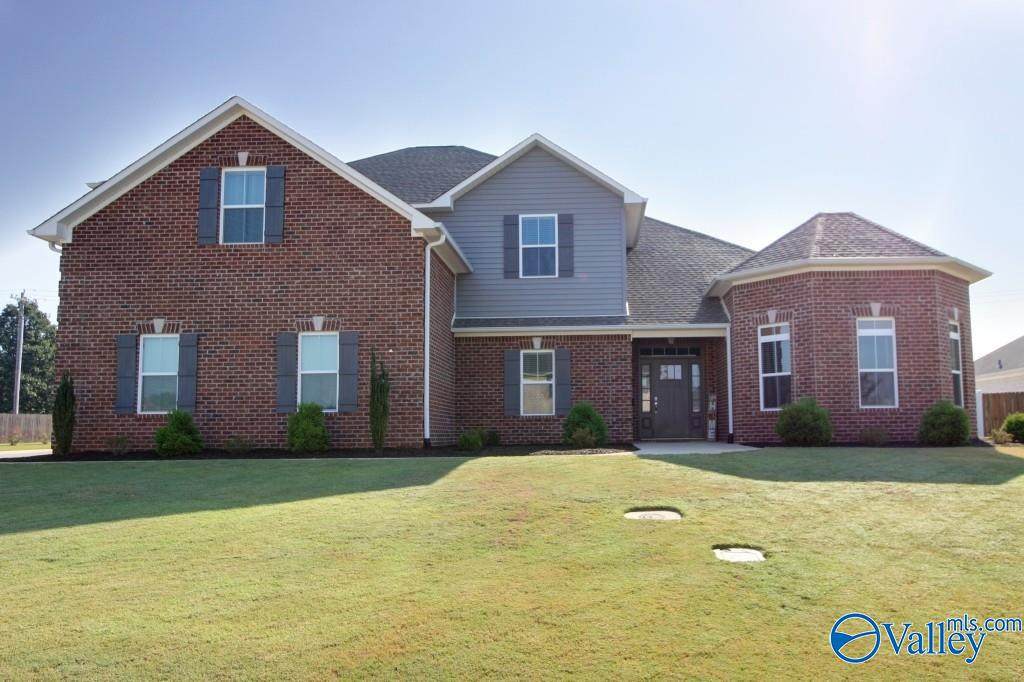 16880 Stonegate Drive - Photo 1