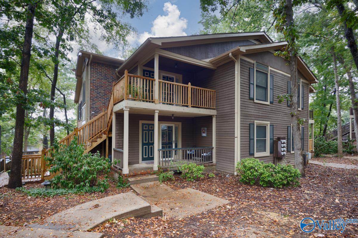 2004 Woodlawn Drive - Photo 1