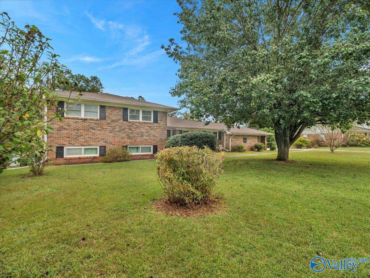 216 Canadian Drive - Photo 1