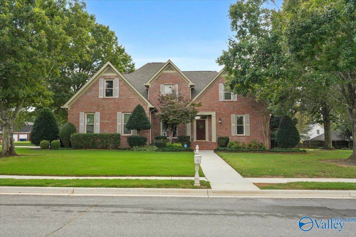 120 Preswick Place - Photo 1