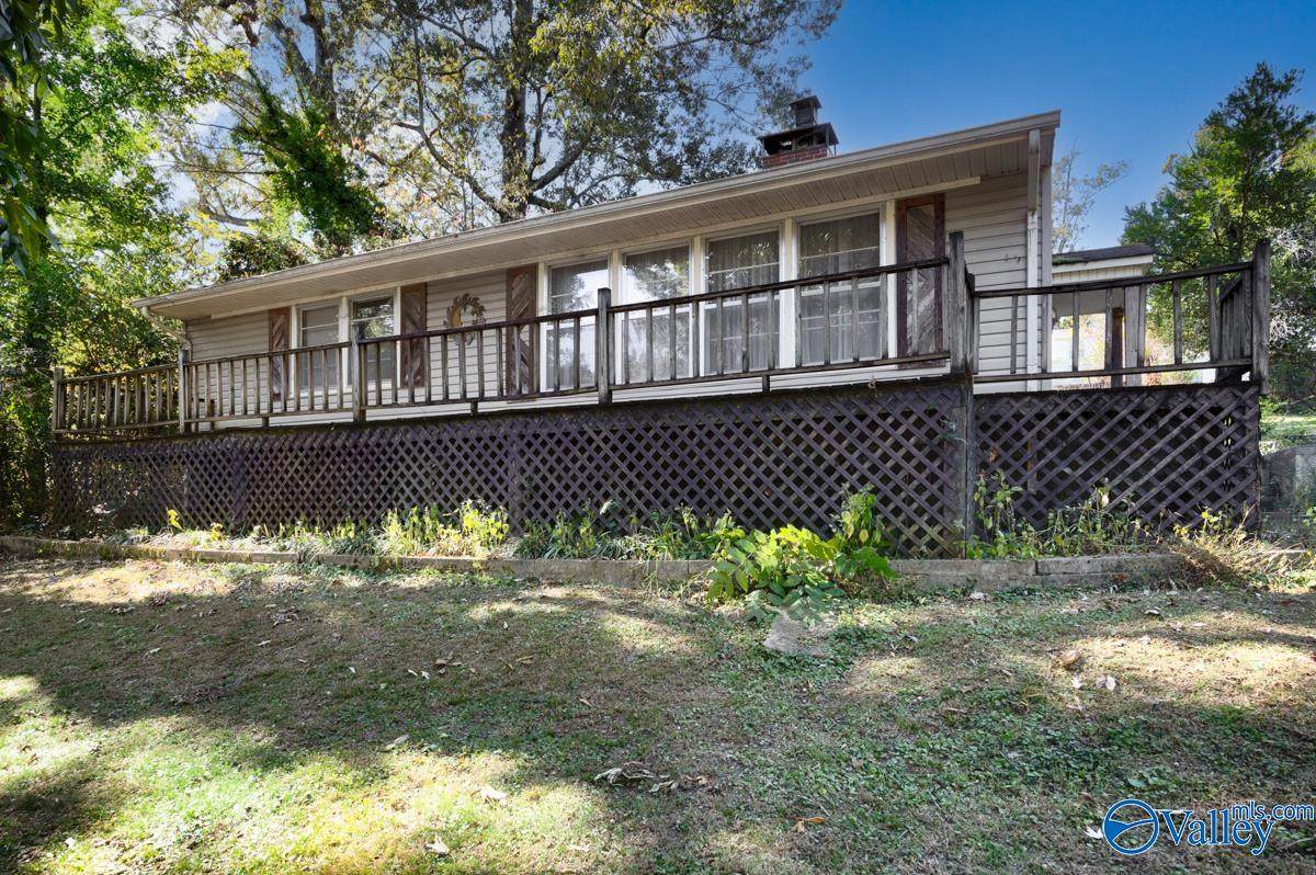 805 Alabama Avenue - Photo 1