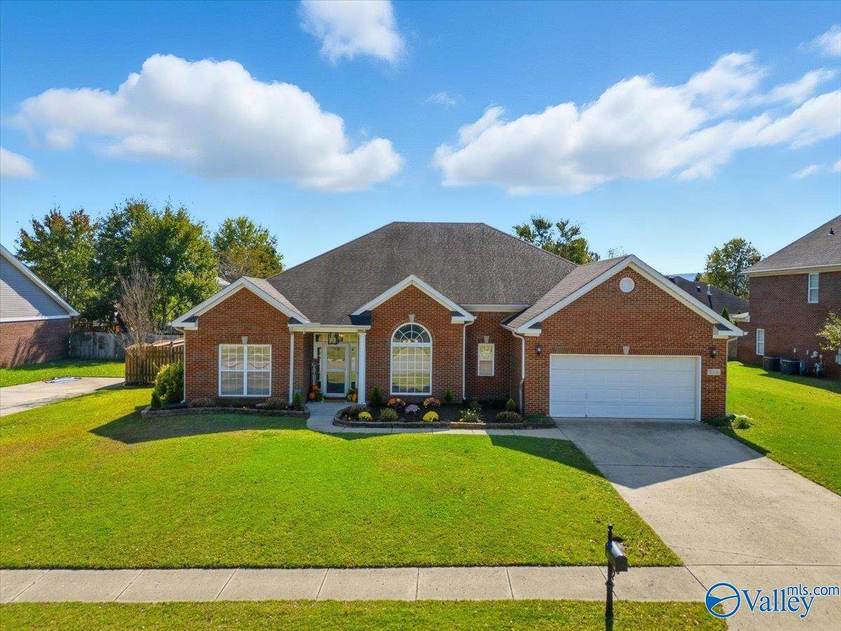 5006 Saddle Creek Circle - Photo 1