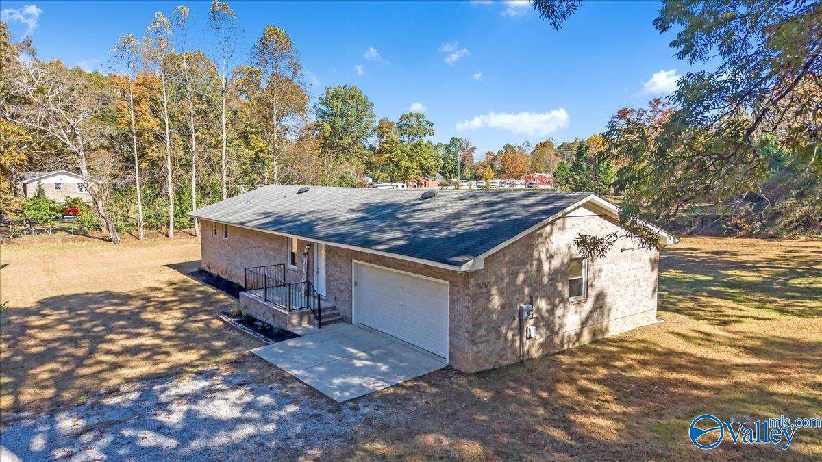 269 Pinecrest Circle - Photo 1