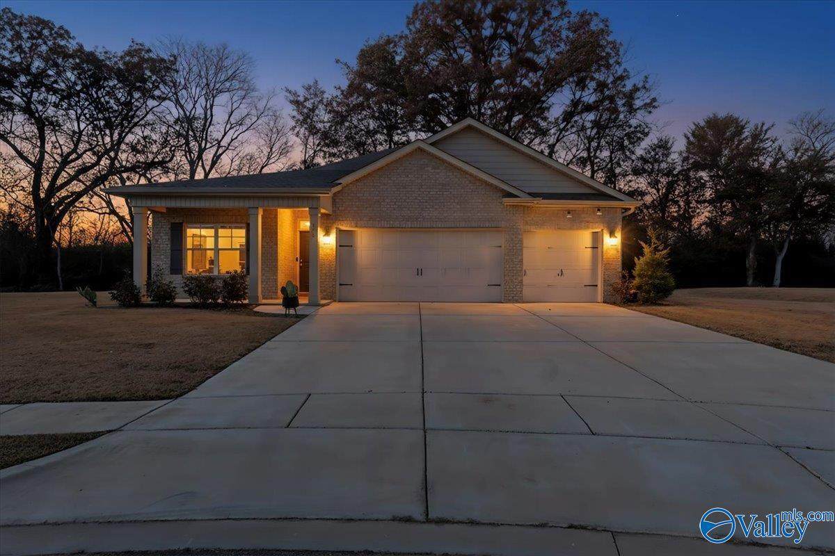 128 Canonbury Drive - Photo 1