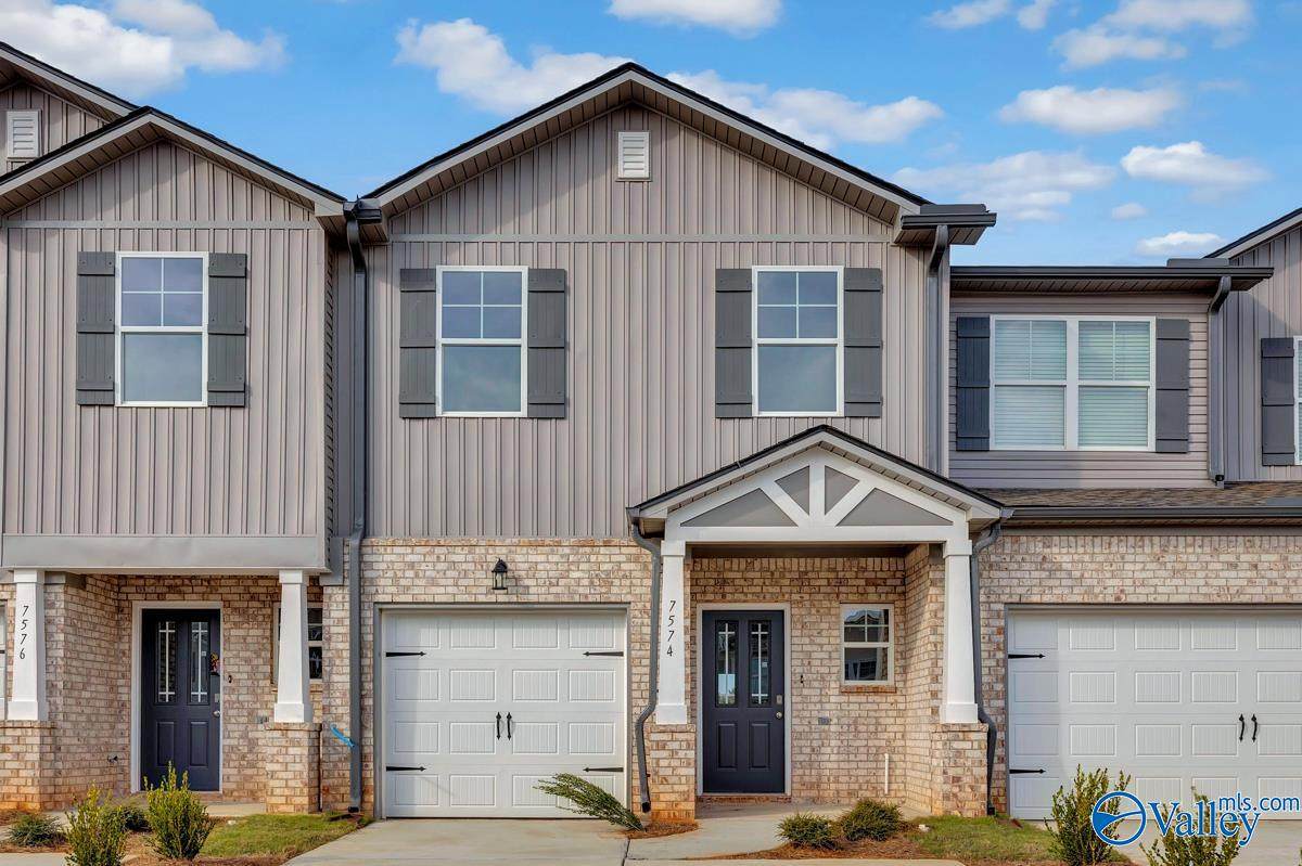 7574 Discovery Point Drive - Photo 1