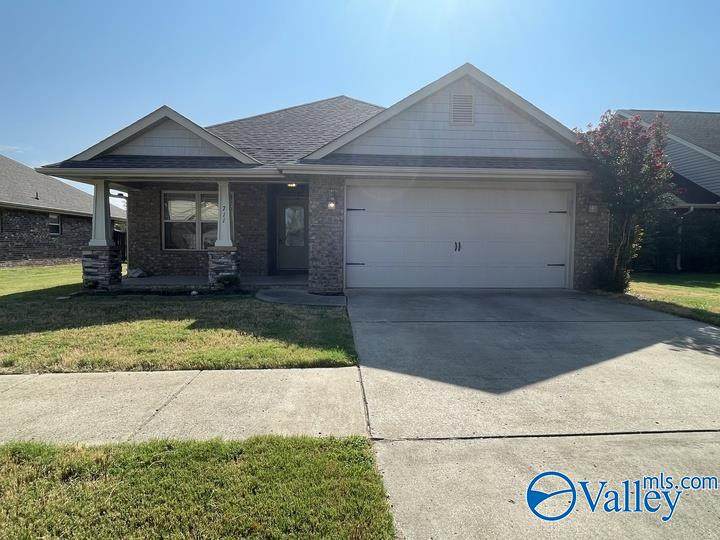 711 River Landing Blvd - Photo 1