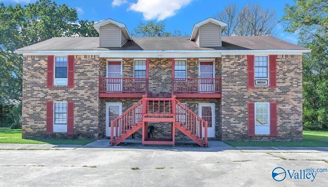 1809 Graymont Lane - Photo 1