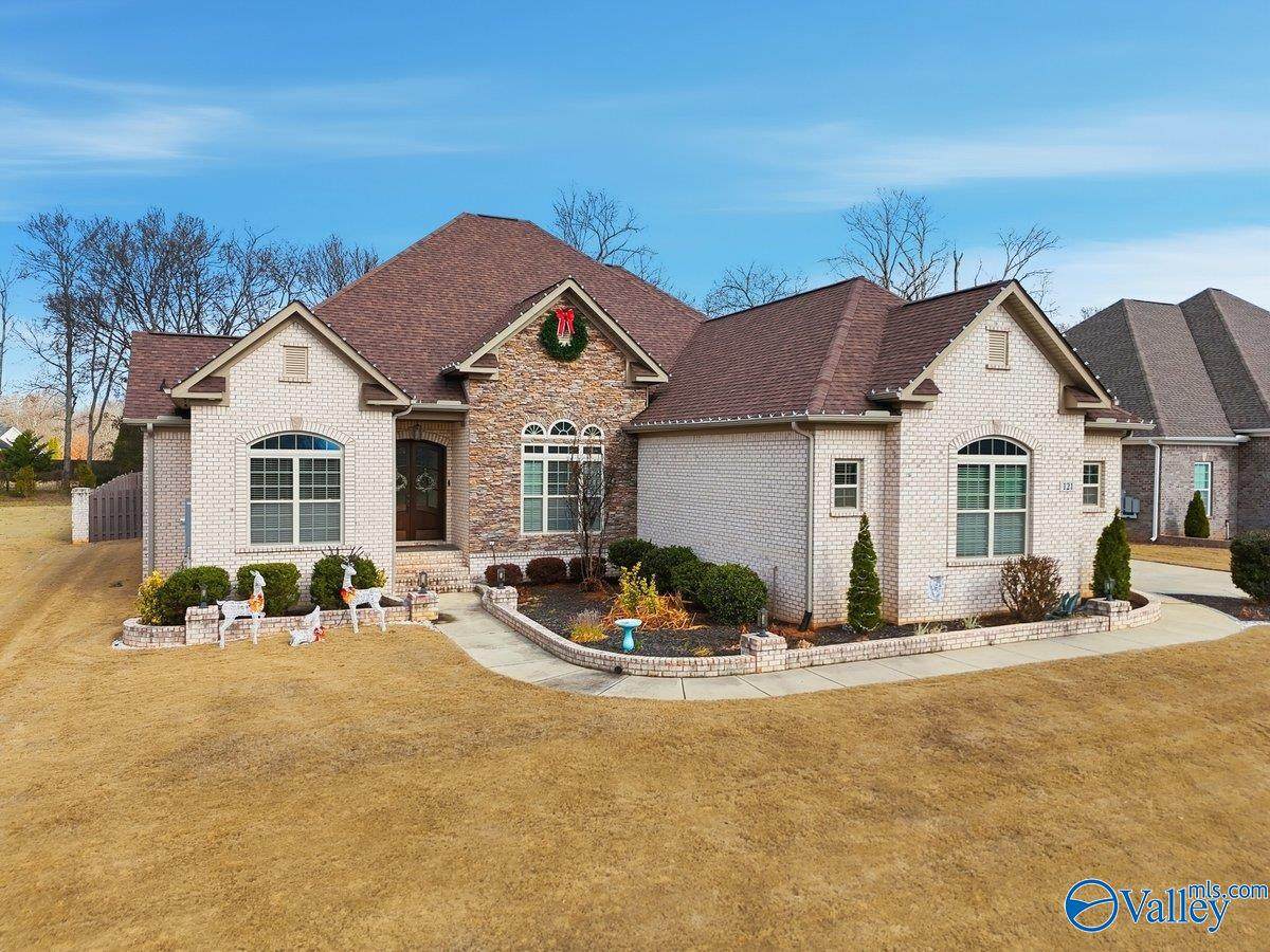 121 Phillipsridge Drive - Photo 1