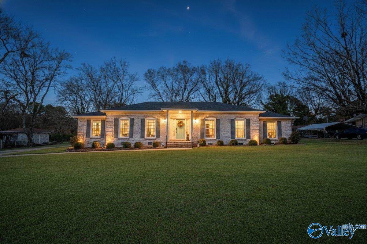 106 Collier Drive - Photo 1