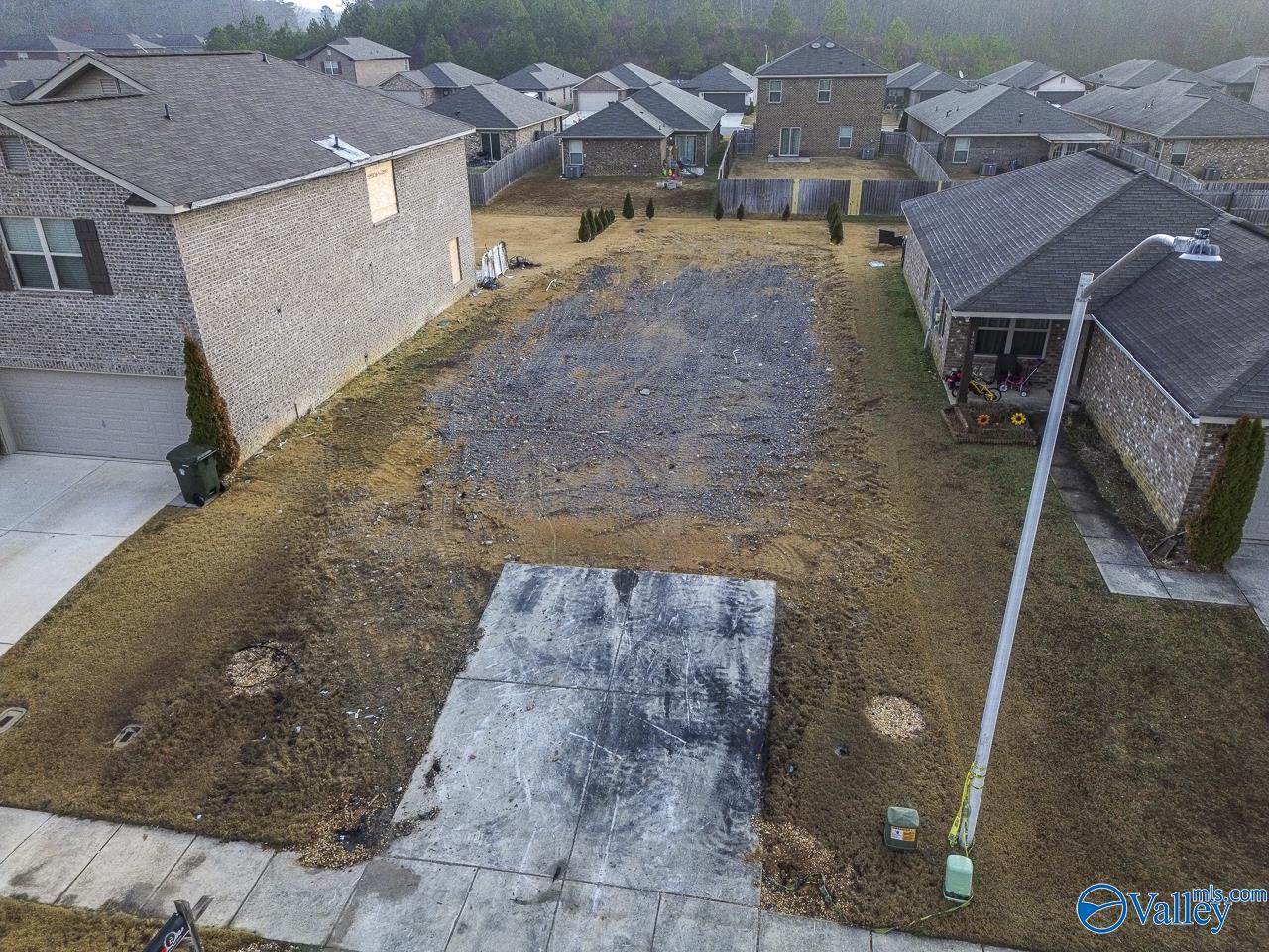 121 Winstead Circle - Photo 1