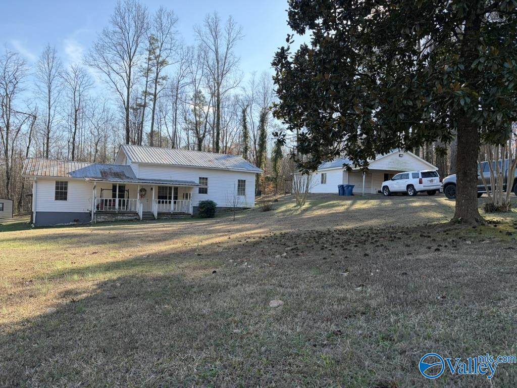 185 Pine Hill Circle - Photo 1