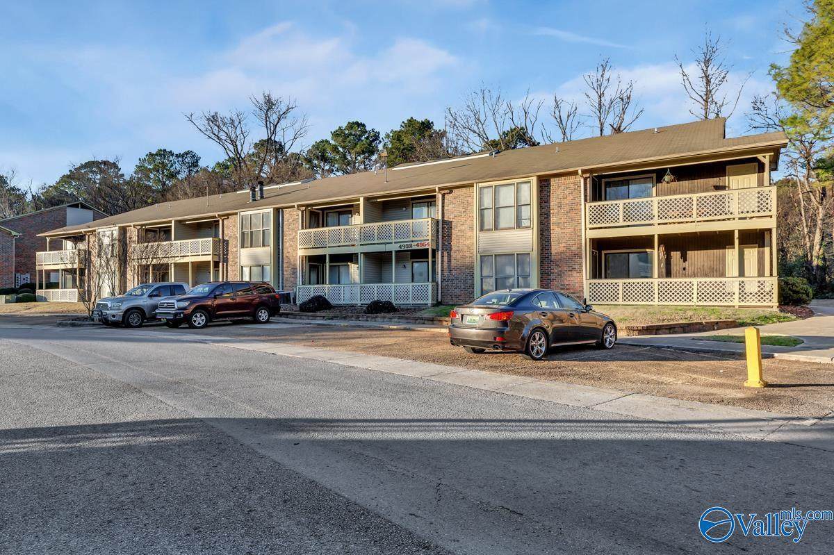 4952 Seven Pine Circle - Photo 1