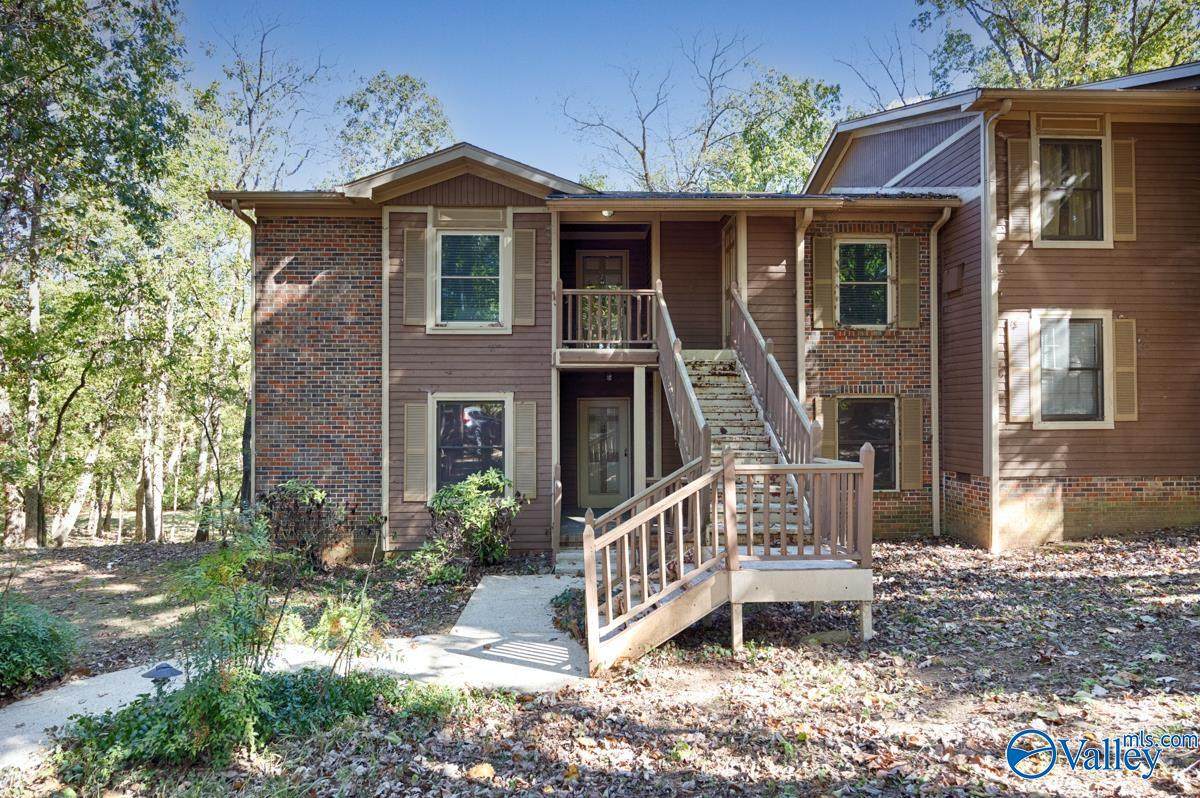2048 Woodlawn Drive - Photo 1