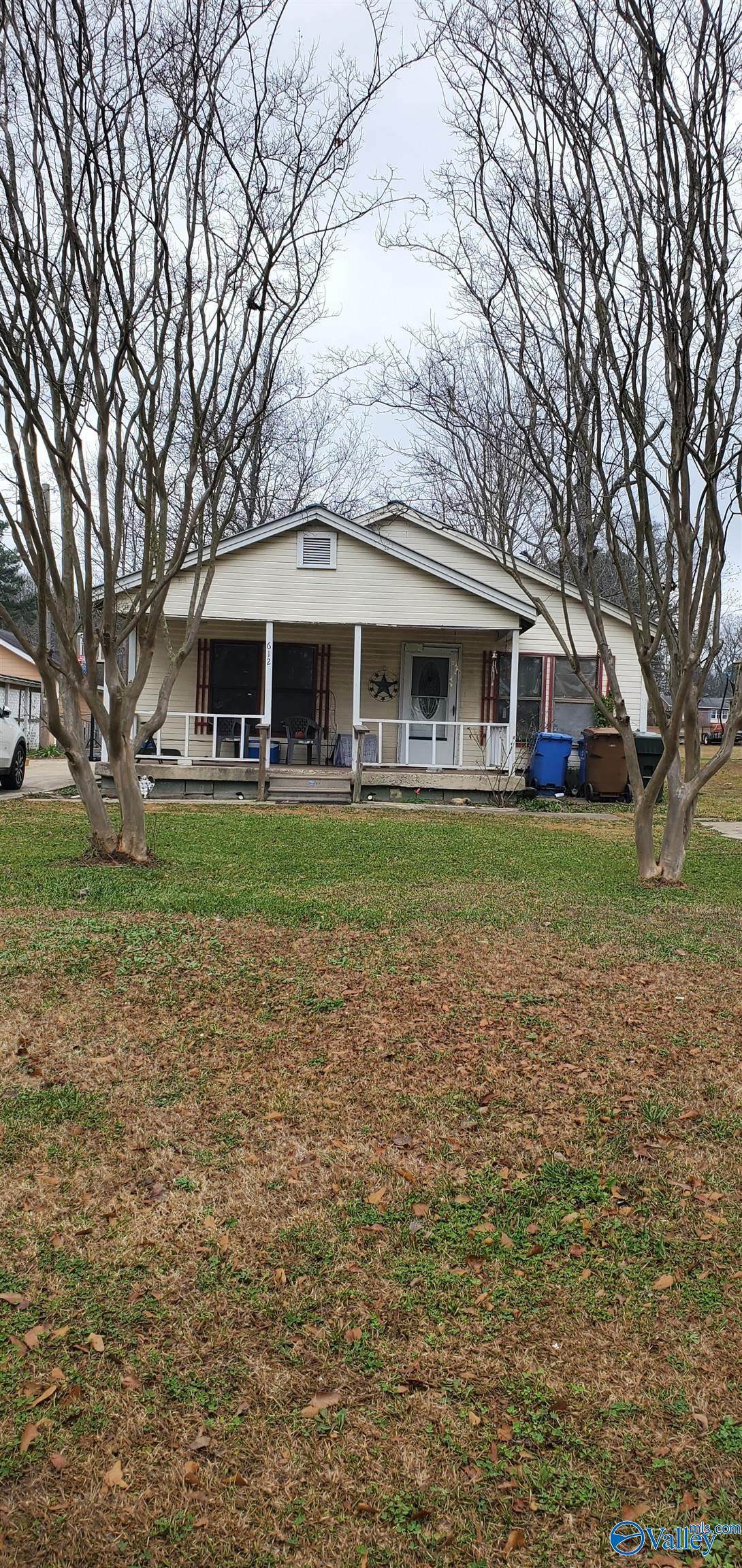 612 Stewart Street - Photo 1