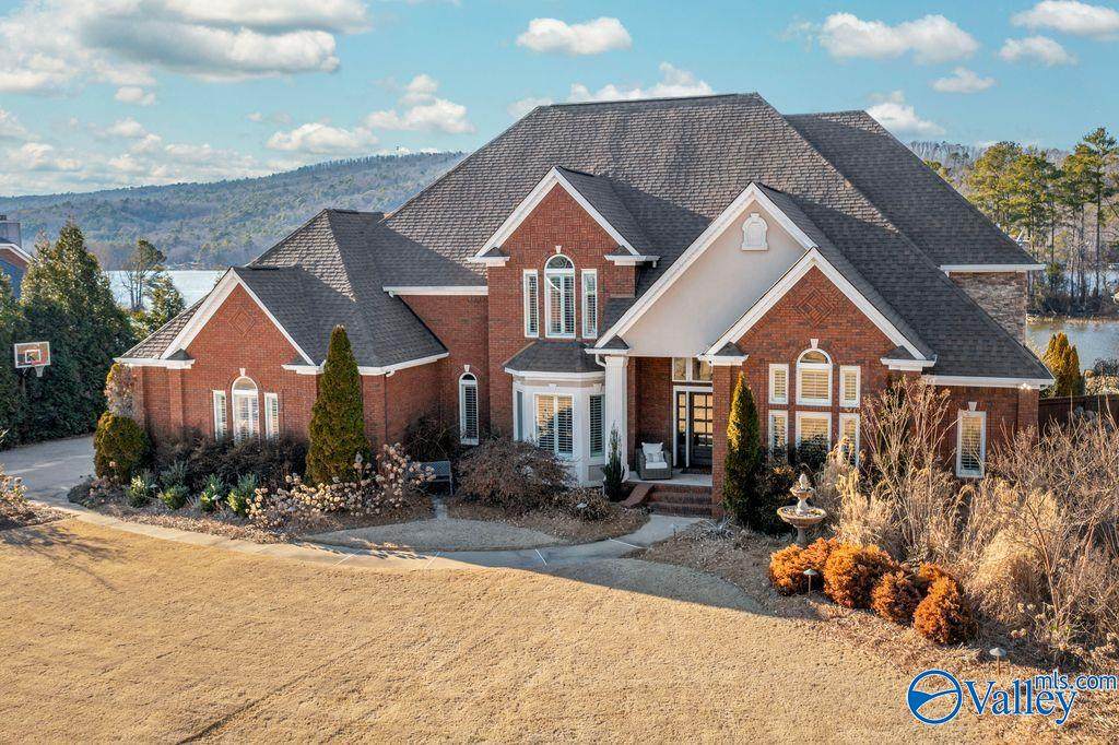 https://bt-photos.global.ssl.fastly.net/nalmls/orig_boomver_1_21909545-2.jpg