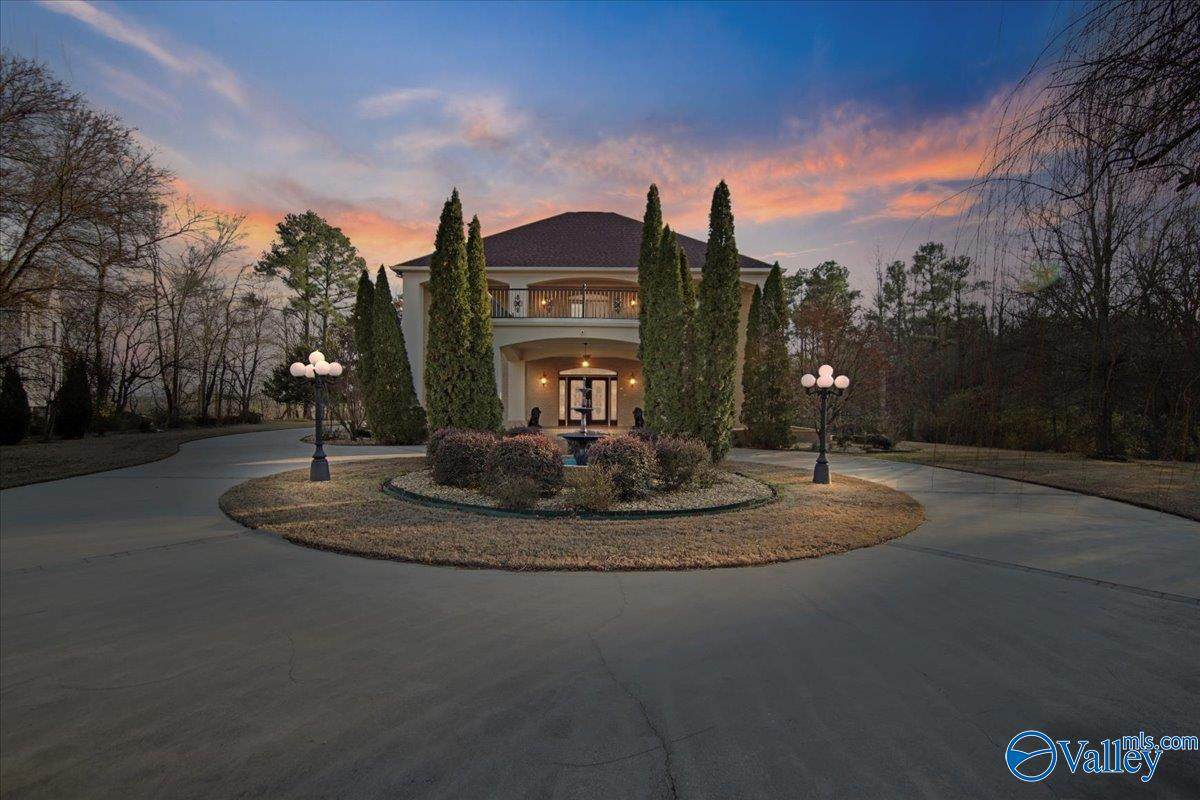 https://bt-photos.global.ssl.fastly.net/nalmls/orig_boomver_1_21910206-2.jpg