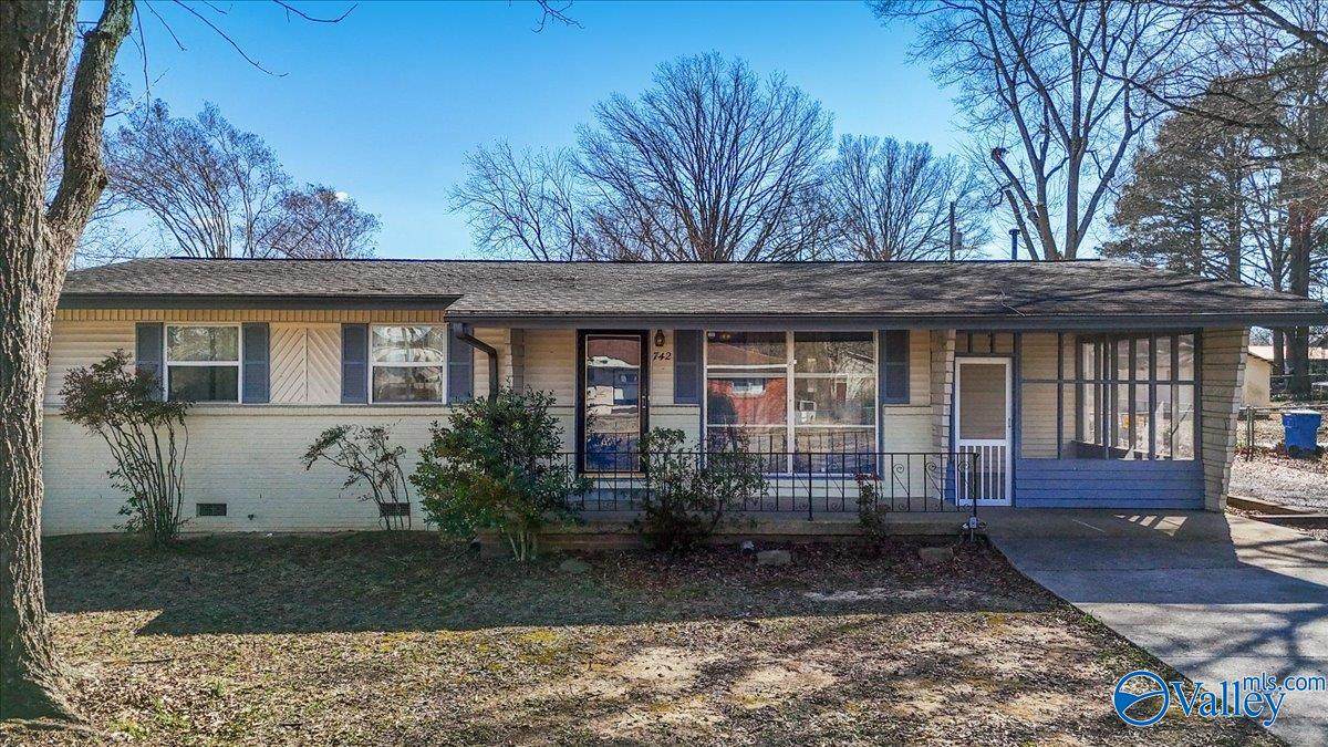 742 Williams Street - Photo 1