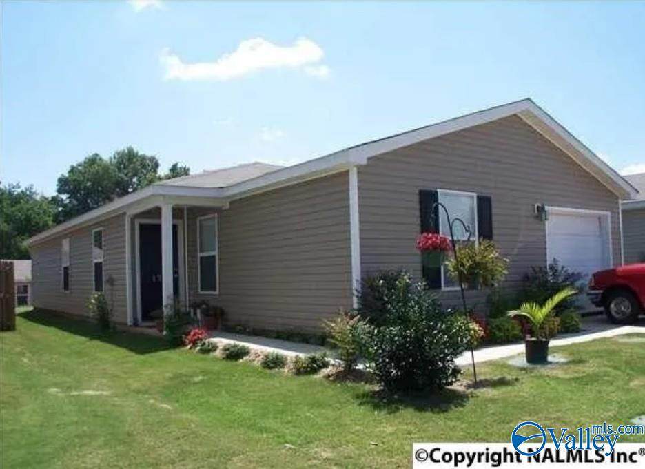 137 Jesse Layne Drive - Photo 1